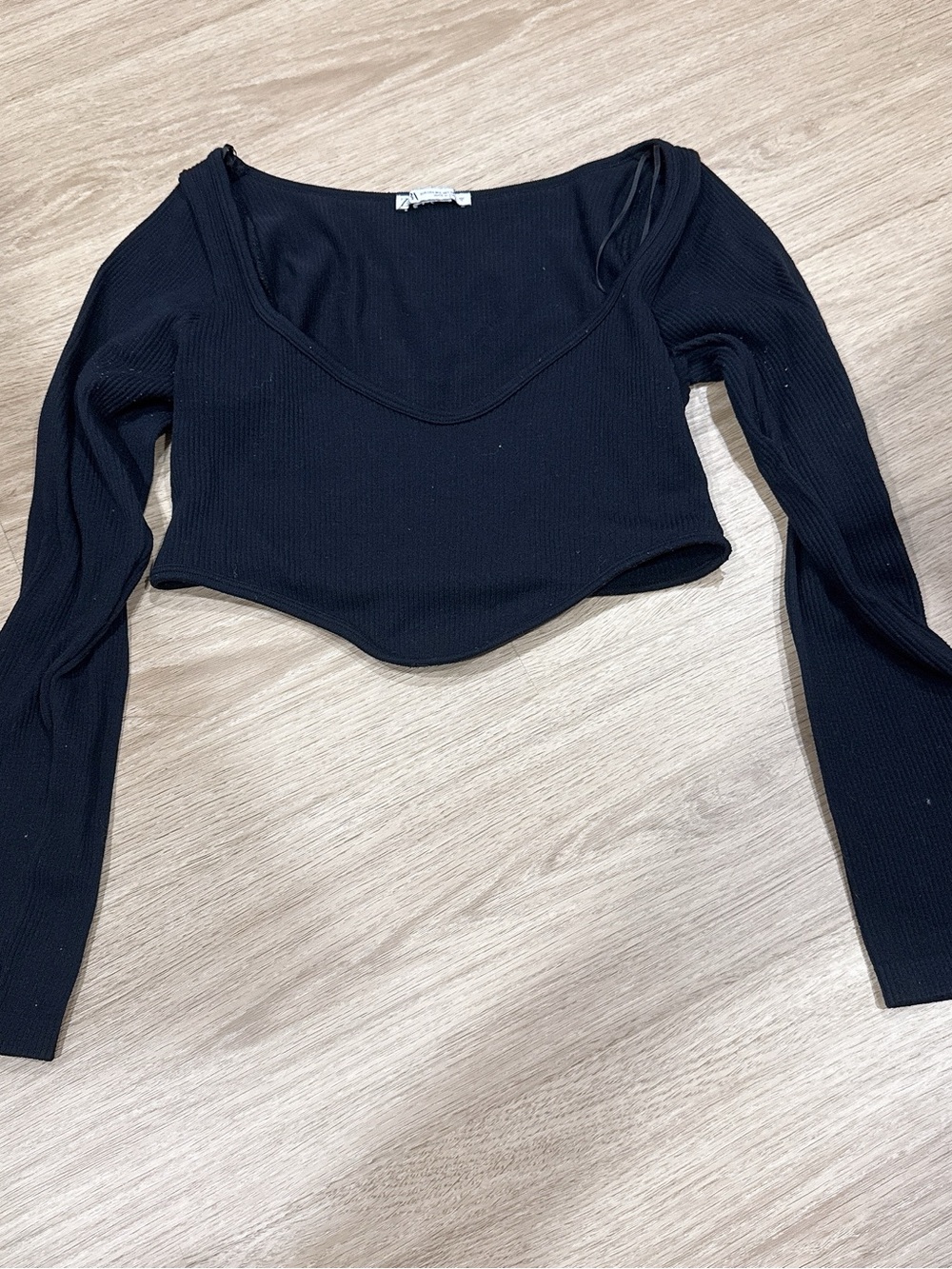 Zara Black Ribbed Long-Sleeve Scoop Crop Top